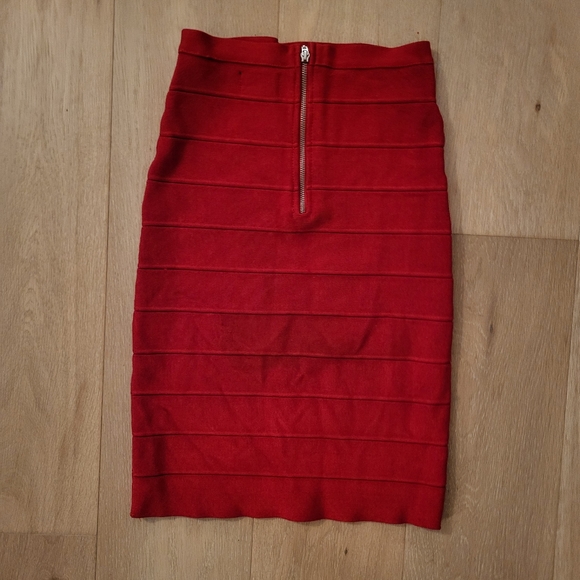 BUFFALO David Bitton bodycon bandage skirt knee length in red 🌹 - Picture 6 of 9